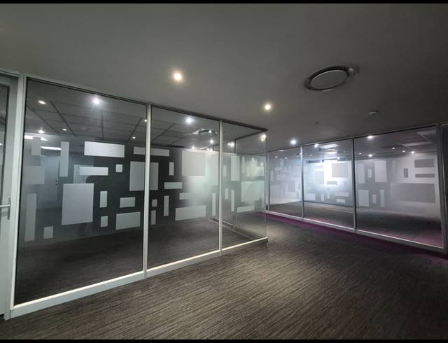 1,180M² OFFICE TO LET IN ILLOVO